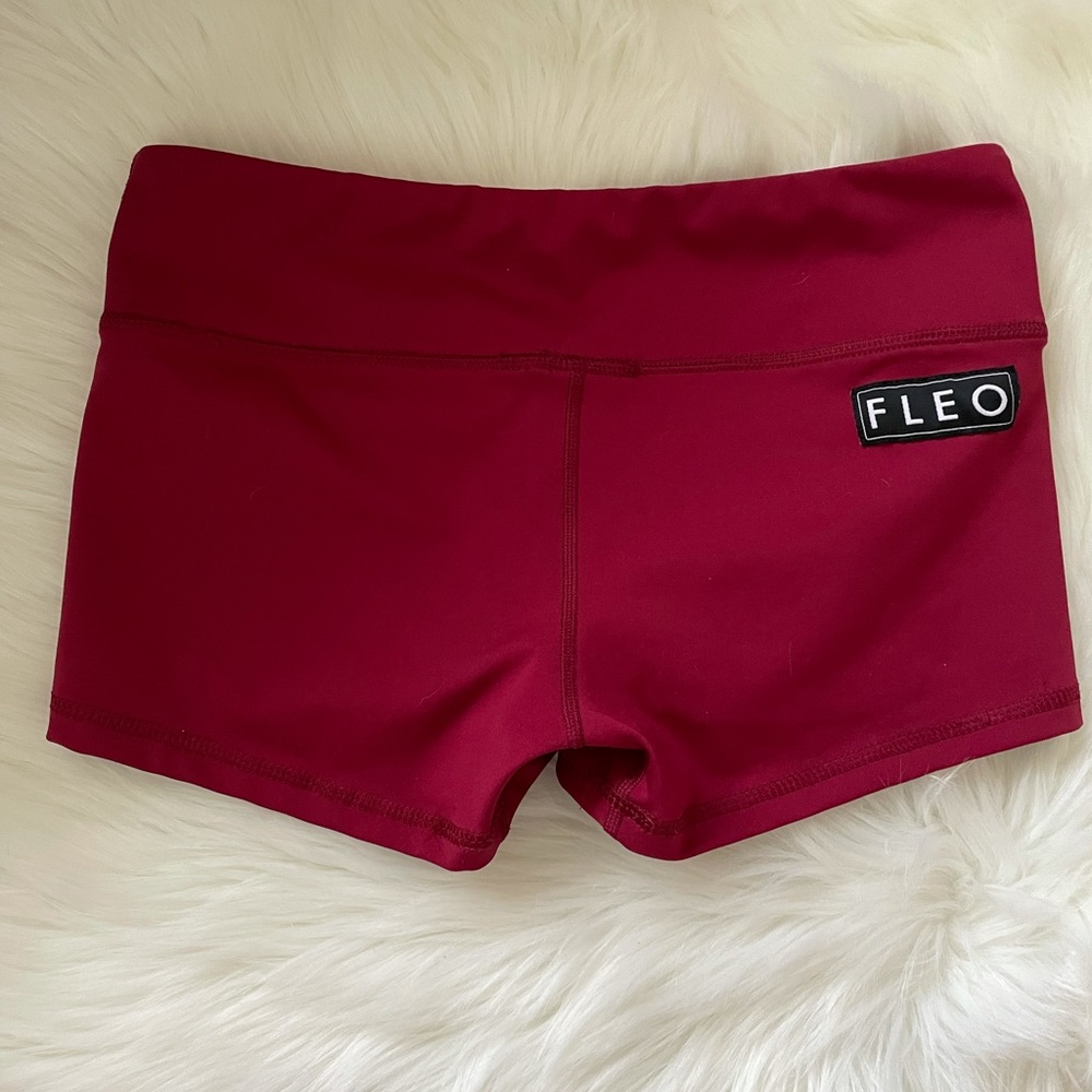 FLEO Shorts OG Maroon Red Size M Original Cut
